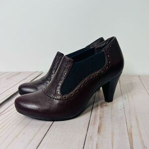 Clark’s Indigo Mahogany Leather Pump Heels Ankle Booties